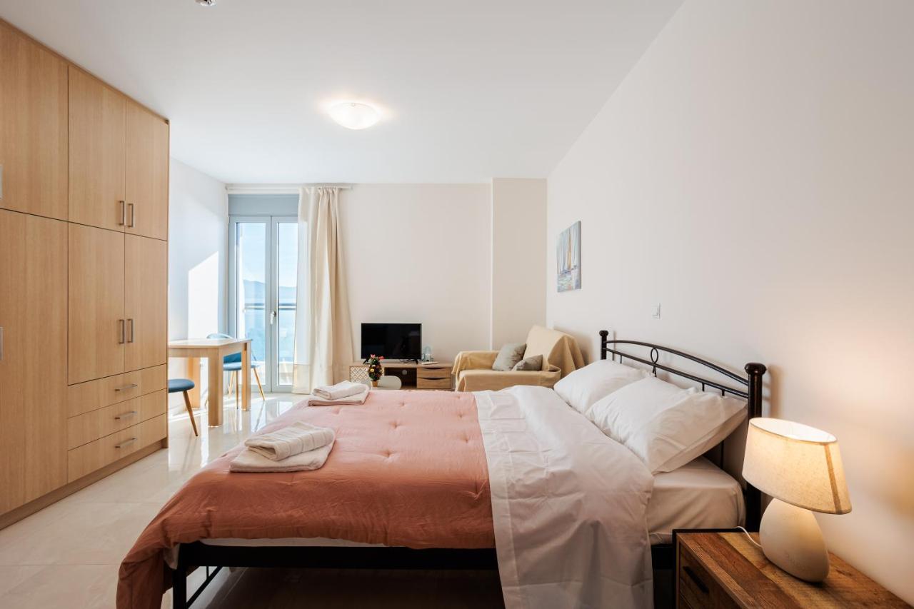 Georgia Seaview Apartment B2 Kalamata Esterno foto